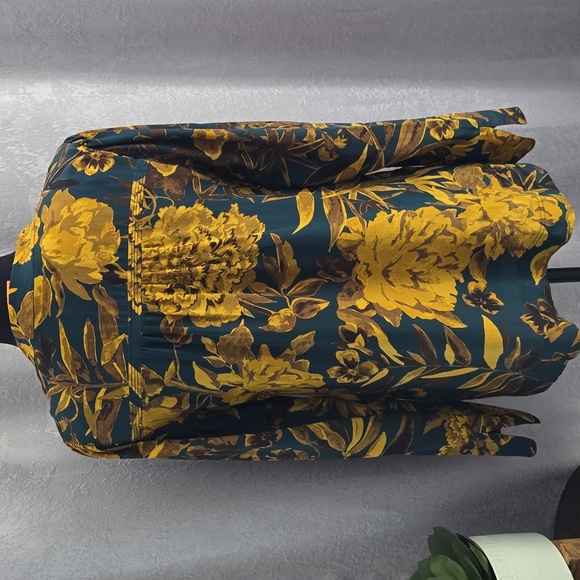 Tory Burch Silk Floral Tunic Blouse, Size 8 - Picture 8 of 12